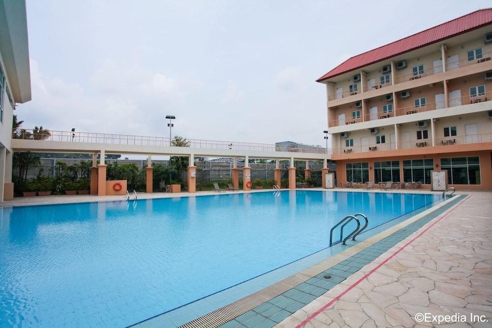 Cove D'Arena Aparthotel Singapore Exterior photo