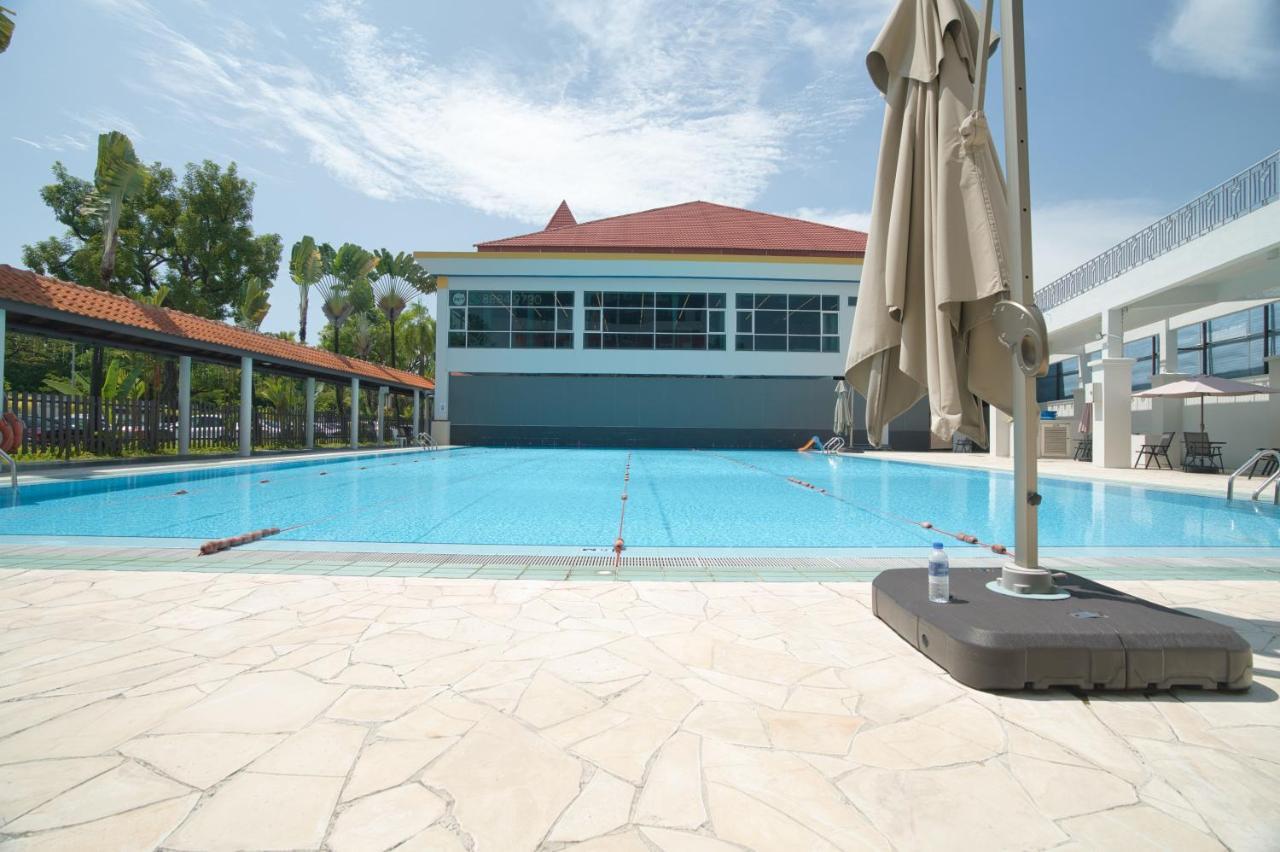 Cove D'Arena Aparthotel Singapore Exterior photo
